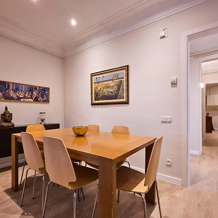 Apartment Classbedroom Park Gueell Barcelona
