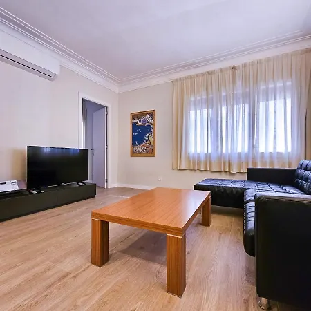 Apartment Classbedroom Park Gueell Barcelona