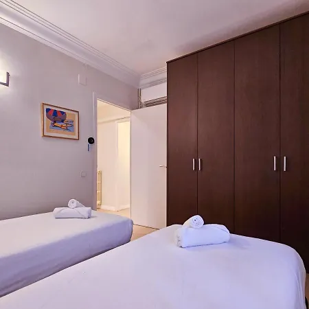 Apartment Classbedroom Park Gueell Barcelona